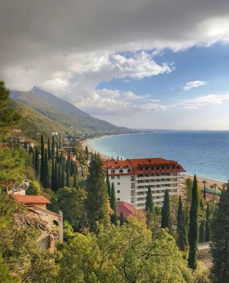 Calipso Sea Hotel Gagra Dış mekan fotoğraf